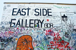 Берлинская стена. Турфирма ТАЛОРА,
