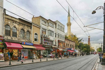 Улица Диван-Йолу. Стамбул. Турфирма ТАЛОРА.
