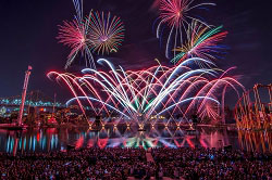 Фестиваль фейерверков L'International des Feux Loto-Quebec. Канада, Монреаль. Турфирма ТАЛОРА.
