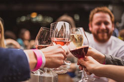 RAW WINE. Англия, Лондон. Турфирма ТАЛОРА.