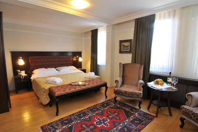 TRIA HOTEL 4*. Бронирование. Стоимость.