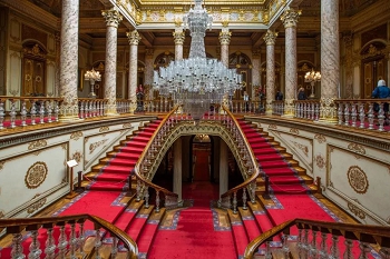 Дворец Долмабахче. Стабул. Турфирма ТАЛОРА.