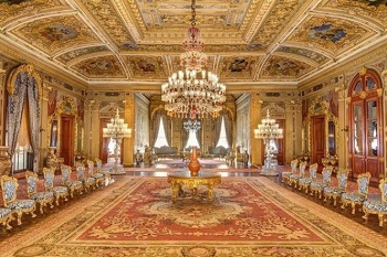 Дворец Йылдыз. Стабул. Турфирма ТАЛОРА.